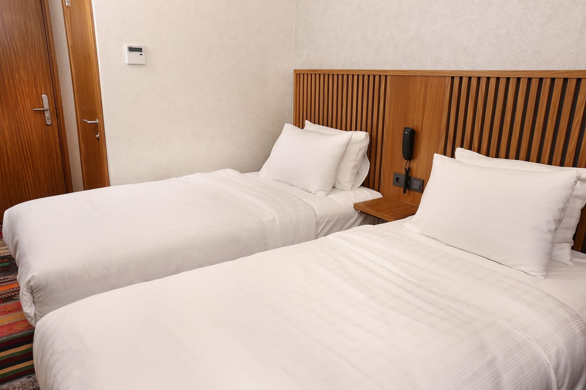 Discovery Hotel Istanbul Exterior photo